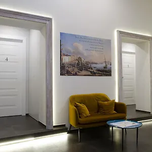 Svelata Hotel Naples